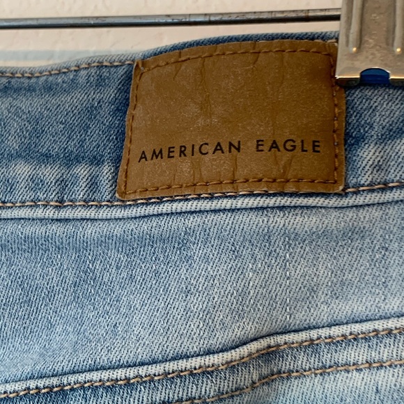 AE NEXT LEVEL STRETCH SHORT DISTRESSED LACE POCKET - Picture 5 of 7